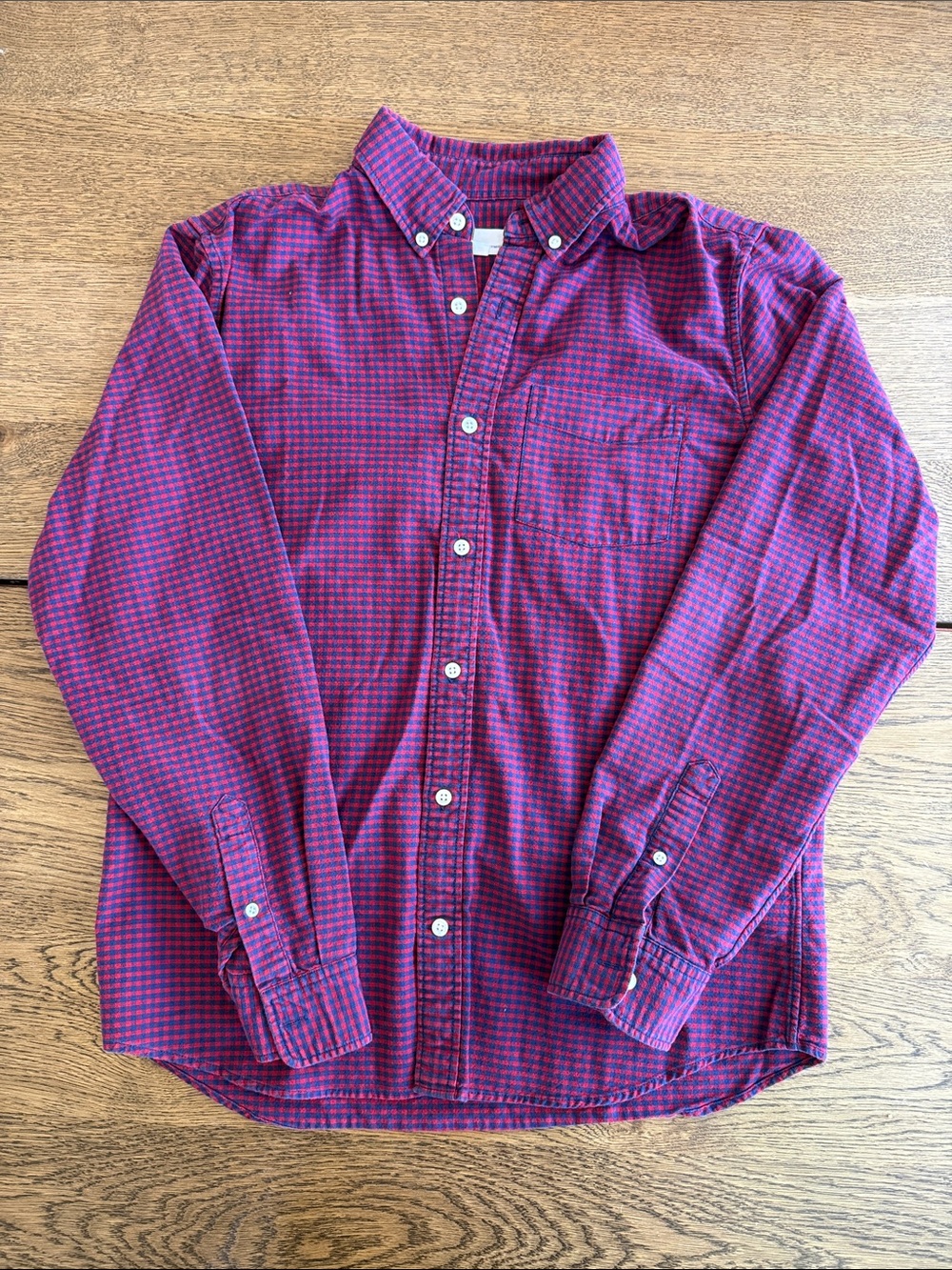 GAP Mens M Button-Down Long Sleeve Shirt - Plaid, Great Condition